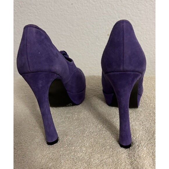 GUESS Women's 5M Purple Suede High Heels - Picture 3 of 13